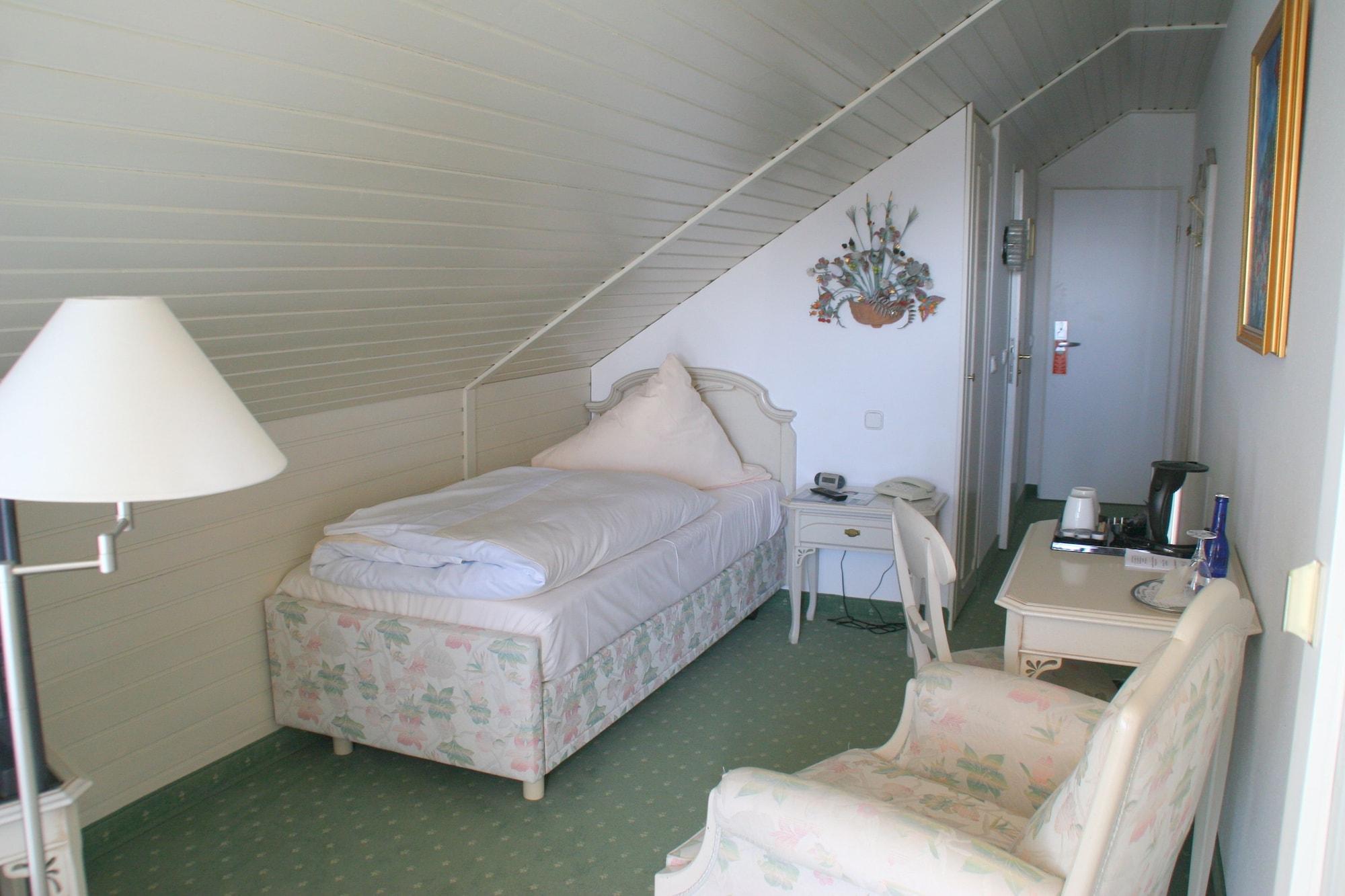 Sure Hotel By Best Western Rhoen Garden Poppenhausen Kültér fotó