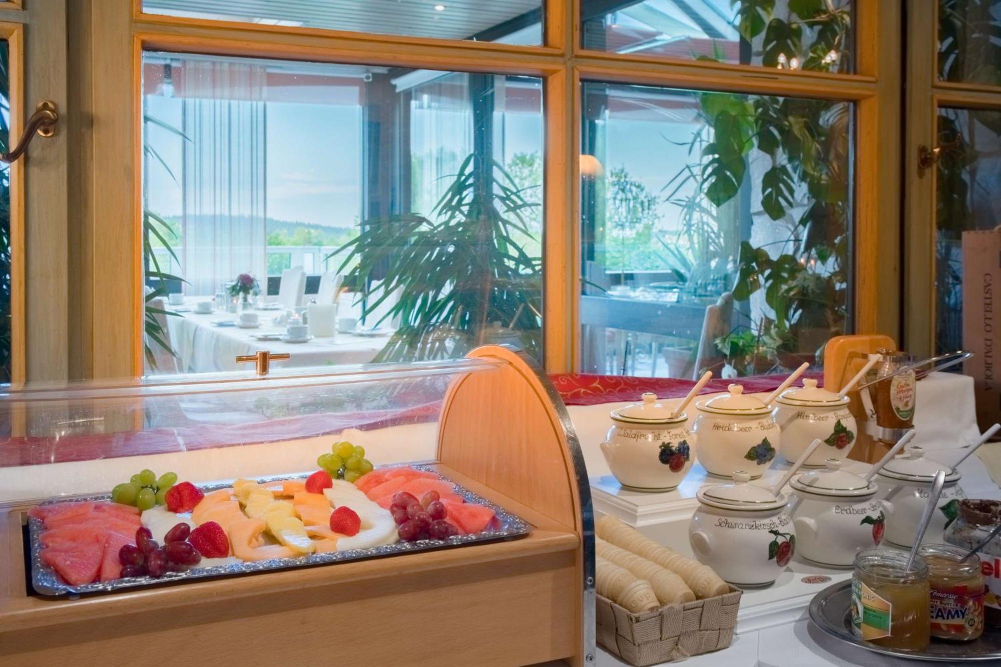 Sure Hotel By Best Western Rhoen Garden Poppenhausen Kültér fotó