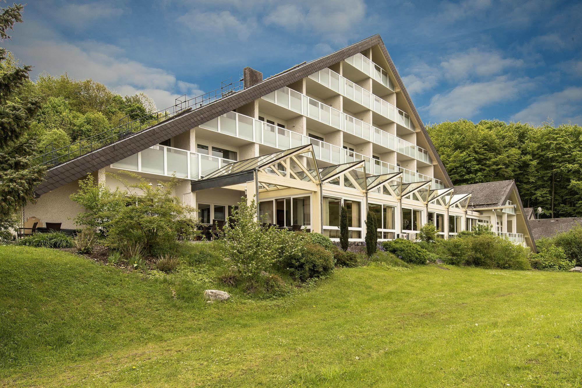 Sure Hotel By Best Western Rhoen Garden Poppenhausen Kültér fotó